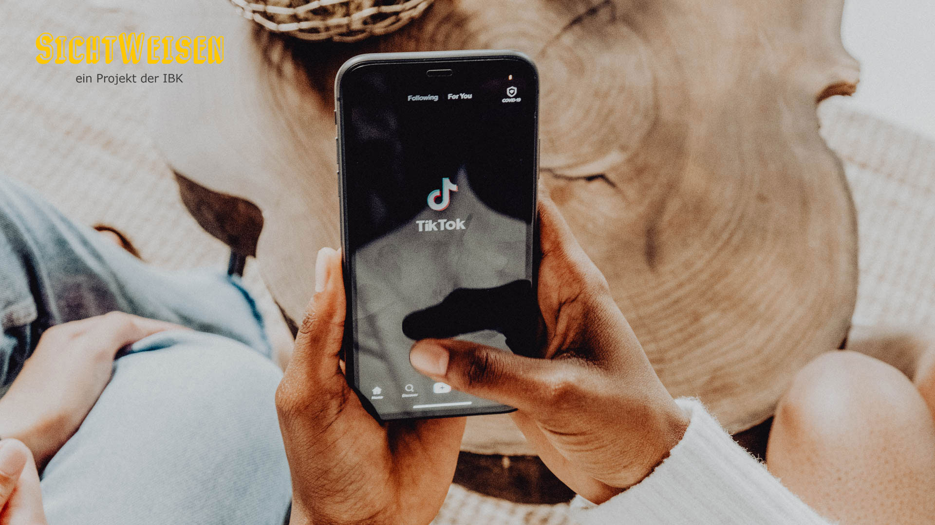 SichtWeisen | Vorbilder auf TikTok | Foto von cottonbro von Pexels